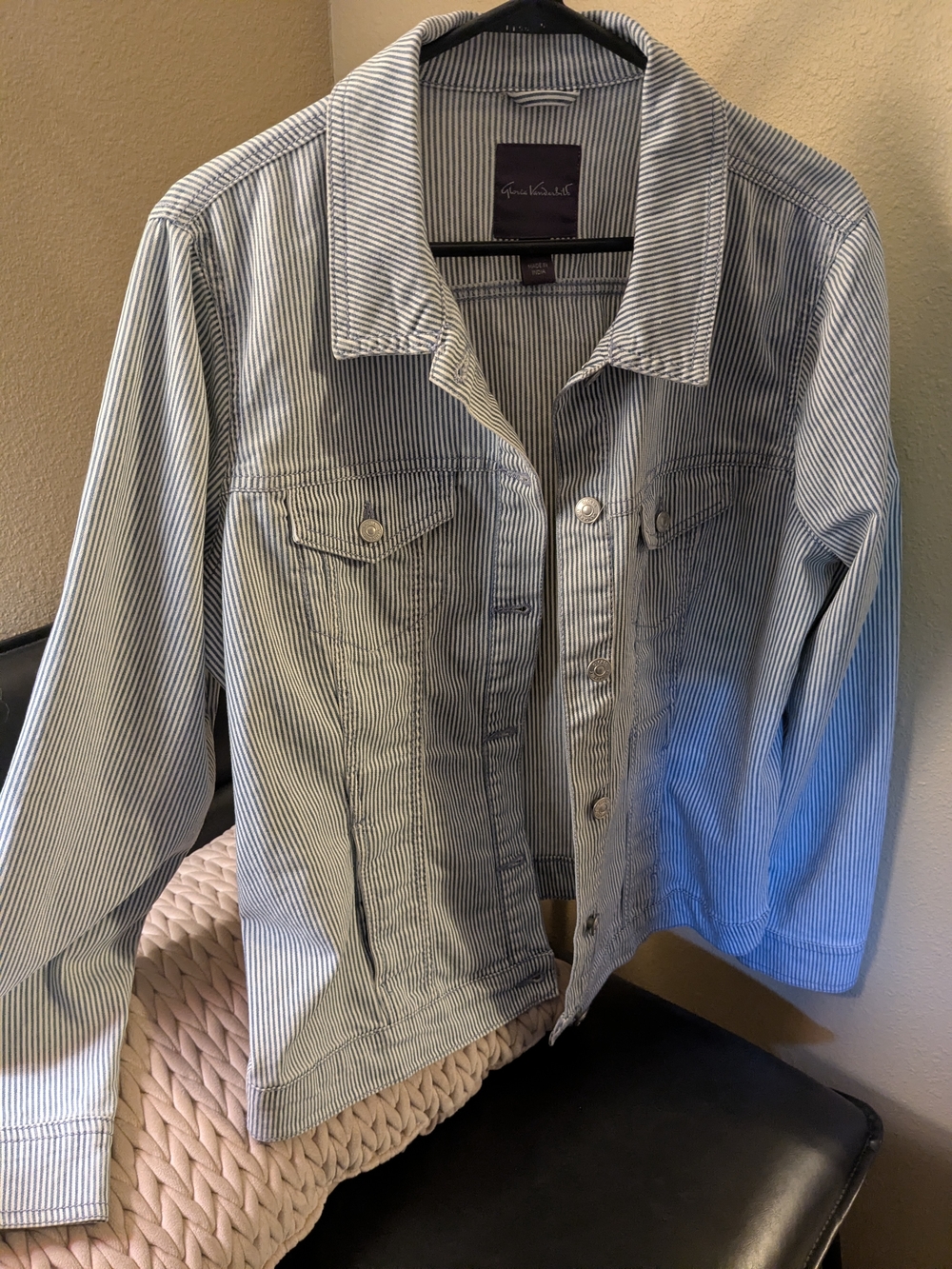 Striped Button-Front Shirt Jacket - Blue & White by Gloria Vanderbilt Sz Large